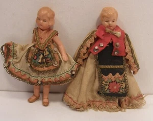 VINTAGE HERTWIG COMPOSITION DOLLHOUSE BOY & GIRL DOLL 3" FOLK COSTUMES GERMANY - Picture 1 of 24