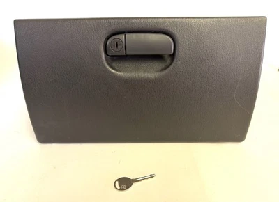 Guantera lateral para pasajero Jeep TJ Wrangler ágata con llave 2003 2004 2005 2006 Foto 1 de 4