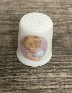 1982 Baby Blossoms Frances Hook Collectible Vtg Porcelain Thimble Roman Inc - Picture 1 of 3