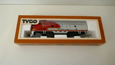 HO Scale Mantua TYCO F7A Diesel Loco ATSF Santa Fe #4015 - Image 1 of 3