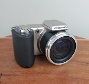 Olympus SP Series SP-600UZ 12.0MP Digital Camera - Works Great