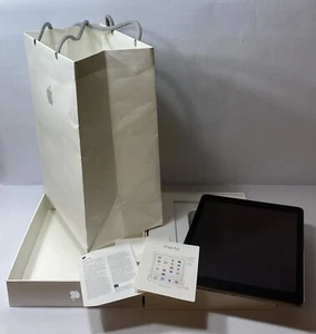 Apple iPad Air Space Gray A1474 1st Gen 32GB Wi-Fi 9.7in Original Box, Store Bag - Picture 1 of 9