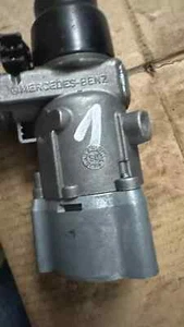 Ignition lock with 2 keys Mercedes W124 S124 W201 gasoline - Picture 1 of 2