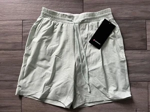 LULULEMON CHANNEL CROSS SHORT 7", MOTEADO BLANCO COMO NUEVO, NUEVO CON ETIQUETAS $78, PEQUEÑO - Imagen 1 de 2