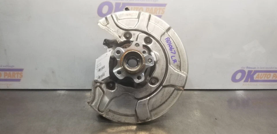 19 BMW M850I F91 SPINDLE KNUCKLE REAR LEFT DRIVER - Image 1 of 4