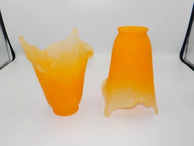 2 pantallas de lámpara de luz de vidrio naranja colgante aplique globo arte tulipán MCM de colección Foto 1 de 4