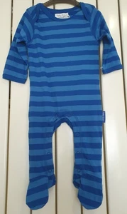 TOBY TIGER Bio Schlafanzug blau mit Füßen Baumwolle Druckknopf 6-12 m 80 cm neu mit Etikett - Bild 1 von 8