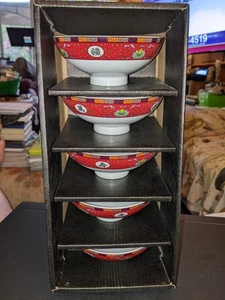 Asian Art - Porcelain Rice / Soup Bowls - 4.5"D - Set of 5 - VGC - Pre-owned - Picture 1 of 6