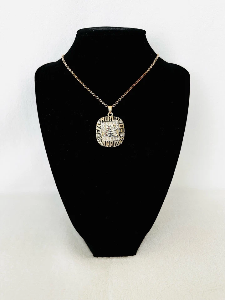 2001 Arizona Diamondbacks JOHNSON Pendant World Series Championship, 🇺🇸 SHIP - Image 1 of 4