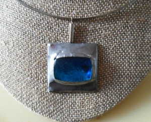 Collar de Gargantilla Artesanal Vintage Martillado Plata? Vidrio turquesa, estilo años 70 - Imagen 1 de 10