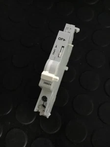 3x SCHNEIDER-AUXILIAR ELEC.OF CONTACTO AUXILIAR ref. 26924 Referencia: ME167959 - Imagen 1 de 4