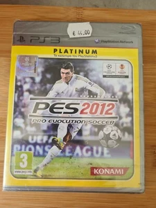 PRO EVOLUTION SOCCER 2012 PLATINO SONY PLAYSTATION 3 GIOCO NUOVO DI ZECCA - Foto 1 di 2