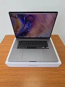 Apple MacBook Pro 16 Inch Laptop 2019 Core i9 2.3GHz 1TB SSD 16GB Ram - Zdjęcie 1 z 10