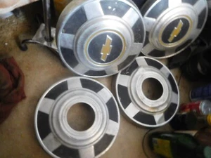 1973-1991 Chevrolet K20 K30 4x4 Truck Suburban 12" Dog Dish Hubcap Set of 4 - Picture 1 of 8