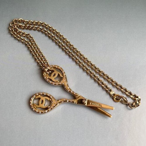 Collana CHANEL Forbici Motivo Cocco Charm Strass Cristallo Placcato Oro 02P