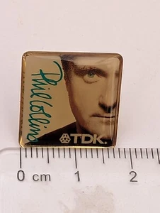 Phil Collins: Both Sides Tour 1994 Vintage Metal Badge/Button - Imagen 1 de 3