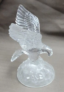 Vintage Crystal American Eagle, Fish in Talons French Cristal D’Arques 8" High - Picture 1 of 12