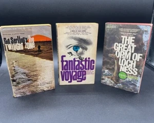 Vtg PB Lot Rod Serling's Twilight Zone Fantastic Voyage Great Orm of Loch Ness - Foto 1 di 22