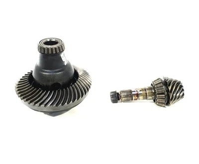 2017 Nissan Titan XD OEM Rear Ring And Pinion Gear  - Image 1 of 4