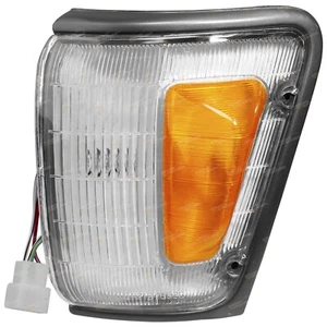 Passenger Side Corner Parker Lamp for Hilux LN106 LN107 LN111 RN105 88~91 - Picture 1 of 2