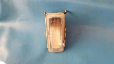 95 96 97 S10 BLAZER LEFT PARK LIGHT TURN SIGNAL BUMPER 安装 150755 — 第 1/3 张图片