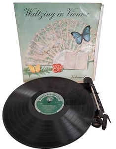 WALTZING IN VIENNA VOL 1 VINYL LP - VIENNA VOLKSOPER ORCHESTRA £8.79 VINYL VG - Imagen 1 de 2