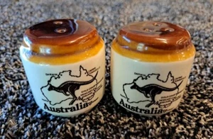Shaker sale e pepe in gres Australia - barattolo in ceramica, mappa e canguro - Foto 1 di 6
