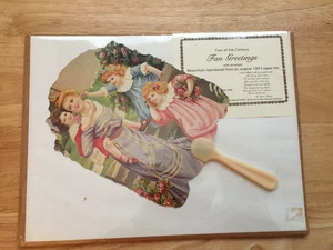 Jahrhundertwende Fächer Grußkarte Handfächer mit Umschlag Mutter mit Kindern - Bild 1 von 1