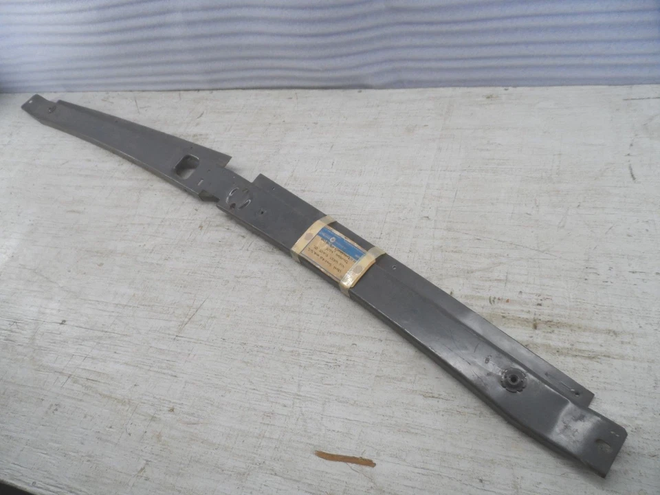 Новая из старых запасов поперечная штанга радиатора 1967-1968 Plymouth Fury Sport Fury Support Assy 2786351 - Изображение 1 из 4