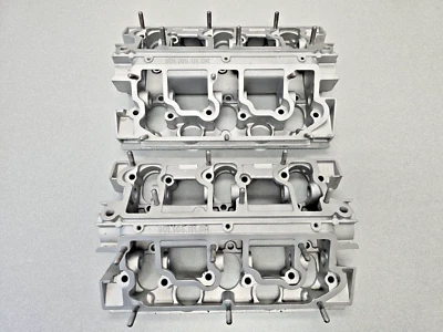 MUY BONITO PAR DE CARCASAS DE ÁRBOL DE LEVAS USADAS ORIGINALES PORSCHE 911 3 RODAMIENTOS 6 ORIFICIOS NLA Foto 1 de 4