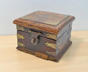 Vintage Wooden Small Storage Box Original Old Hand Crafted Brass Fitted - Picture 1 of 7