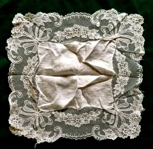 White on White Wedding Brussels Lace Hanky Handkerchief Hankie VTG Floral & Bows - Picture 1 of 17