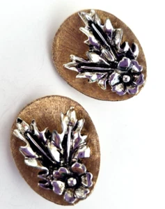 Vintage Charel Flower & Leaves Two Tone Clip Earrings 1-1/8" - Picture 1 of 7