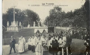 CPA-65-LOURDES-1931-Prozession des Heiligen Sakraments-TRES ANIMEE - Bild 1 von 1