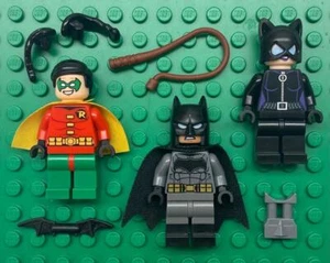 3 Minifiguras Lego Batman: Batman + Catwoman 6858 + Robin capa amarilla muy corta - Imagen 1 de 1