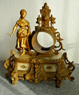 Tolles Pendulen Kaminuhr Gehäuse Alabaster Metall mit Frauenfigur um 1880 - Bild 1 von 4