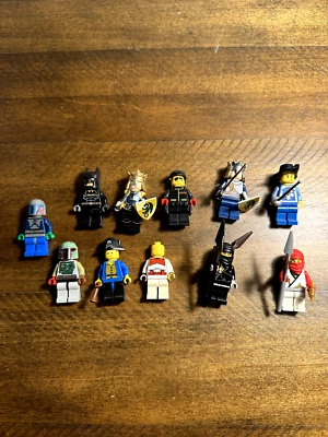 LEGO Minifigure Lot of 11 – Star Wars, Batman, Ninjago, Vintage Knights & More - Image 1 of 4