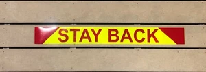 "STAY BACK"" reflektierendes Chevron Wortpanel 4""x36"" Limette & Rot Oralit V98 Aufkleber" - Bild 1 von 10