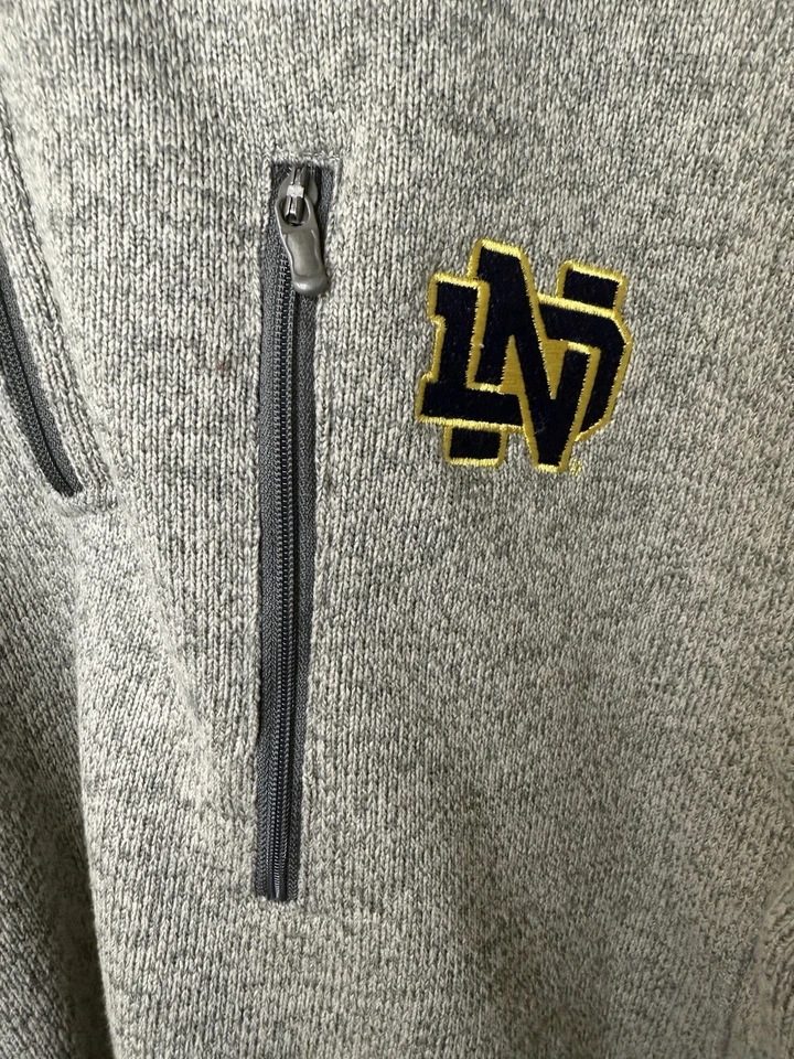 Suéter Pullover XL Para Hombre Cuarto Cremallera Dorado Marca Bordado Notre Dame Foto 1 de 4