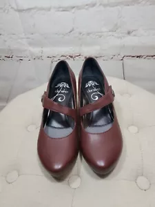Dansko 2502810200 Betty Maryjane décolleté in pelle tacco EU 37 US 6,5-7 SPEDIZIONE VELOCE - Foto 1 di 22