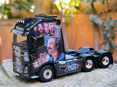 Volvo FH4 globetrotter XL 6x2 tag axle "Patalacci" WSI truck models 1:50 scale - Image 1 of 4