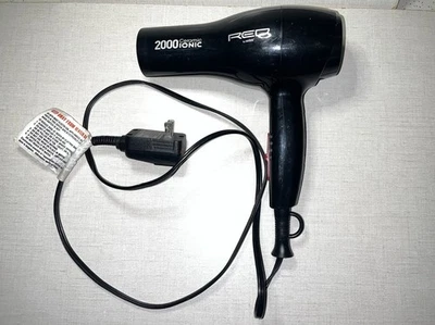 RED by KISS 2000 陶瓷离子吹风机 BD06U — 第 1/4 张图片