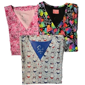 Size Medium 3 Piece Women’s Printed Scrub Top Bundle NWT 2 - Picture 1 of 4