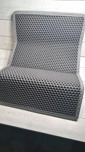 Small Cat Litter Box Mat: Easy Clean Kitty Litter Trapping Mat for Floor - Picture 1 of 4