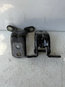 2015 - 2024 NISSAN MURANO FRONT LEFT SIDE DOOR HINGE UPPER & LOWER OEM - Picture 1 of 2