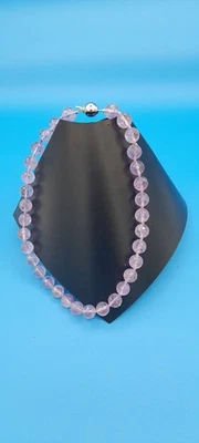 Collana artigianale con ametista sfaccettata ed elegante fermaglio in argento - Immagine 1 di 4