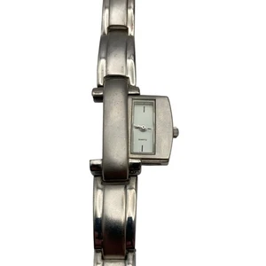 Einzigartige versteckte Slide Damenuhr 19 mm neue Batterie Armbandgröße 6,5-6,75 - Bild 1 von 12