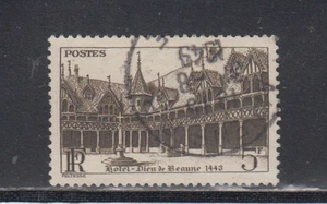 FRANCE :  1941 - USED  - SCOTT #  420 HOTEL DIEU BEAUNE - Picture 1 of 1