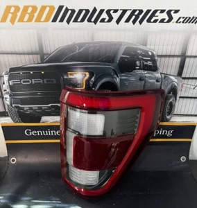 2021 2022 2023 FORD F-150 RAPTOR Tremor  TAIL LIGHT OEM Right With Bliss - Imagen 1 de 2