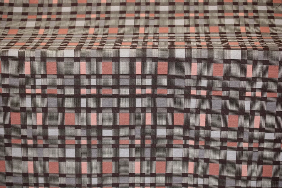 SOMBRILLA TAPICERÍA TELA REPELENTE DE MANCHAS AL AGUA 55" ANCHO RUBIX-33 ARÁNDANO Foto 1 de 4